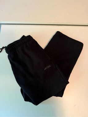 Aritzia Cozy Sweatfleece Mega Straight Sweatpants